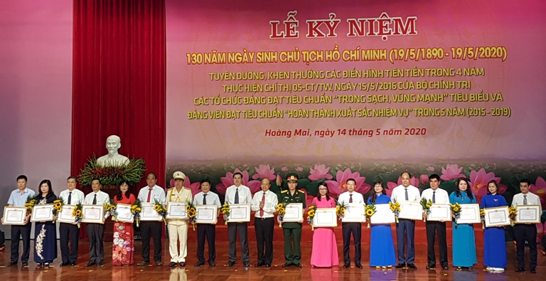 Quận Hoàng Mai: Long trọng tổ chức Lễ kỷ niệm 130 năm Ngày sinh Chủ tịch Hồ Chí Minh (19/5/1890-19/5/2020) - Ảnh 3