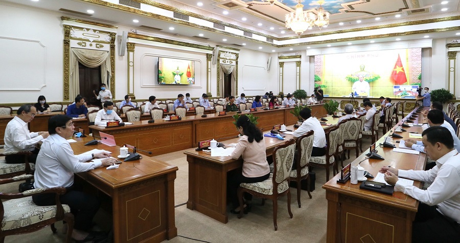 Kinh tế TP Hồ Chí Minh sẽ hồi phục mạnh mẽ trong 3 quý cuối năm - Ảnh 1