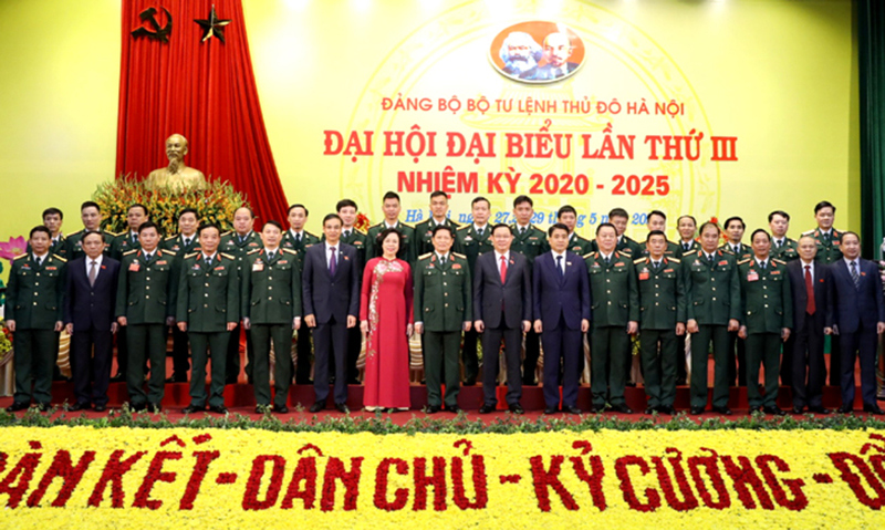 Bí thư Thành ủy Vương Đình Huệ:  Xây dựng lực lượng vũ trang Thủ đô vững mạnh về chính trị và có sức chiến đấu cao - Ảnh 4