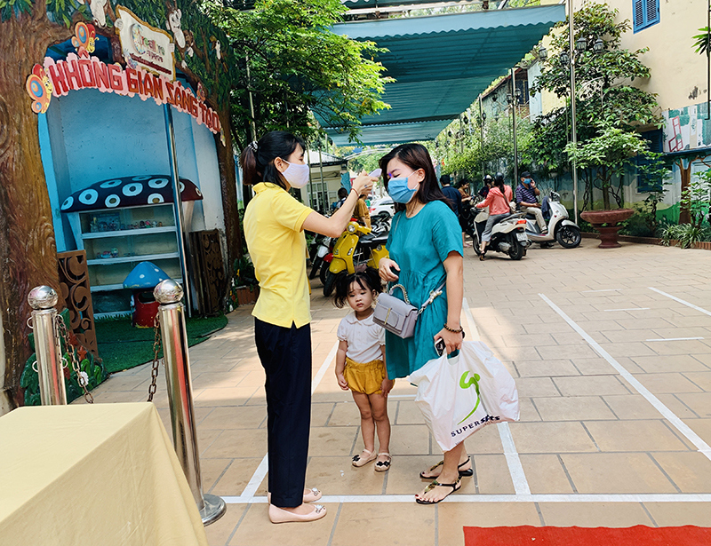 Hà Nội: Gần 1.900 trường mầm non, tiểu học mở cửa đón học sinh trở lại - Ảnh 12