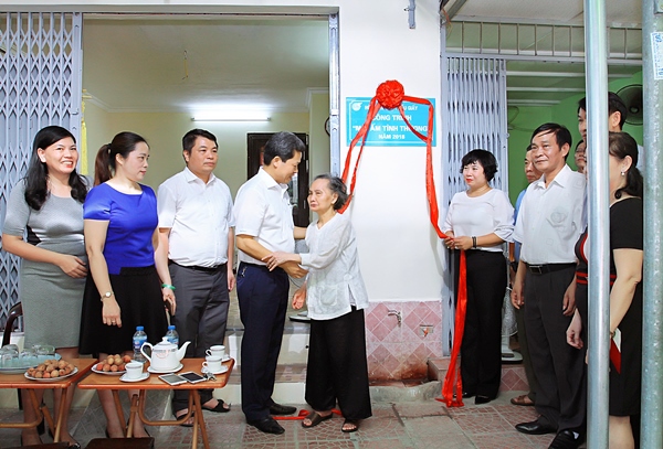 Đảng bộ phường Dịch Vọng: Nhiều điểm sáng trong nhiệm kỳ 2015 - 2020 - Ảnh 3