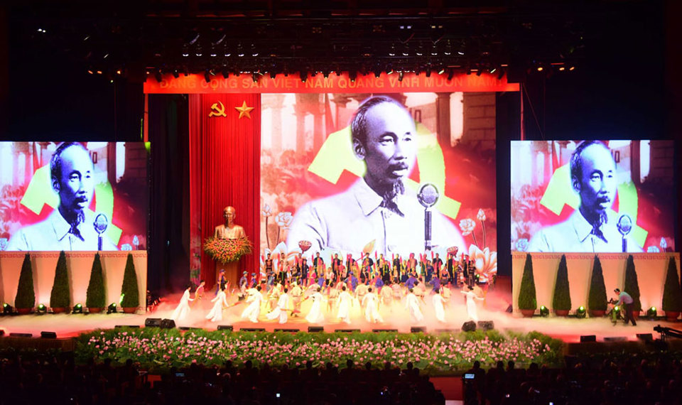 Lễ Kỷ niệm trọng thể 130 năm Ngày sinh Chủ tịch Hồ Chí Minh - Ảnh 8