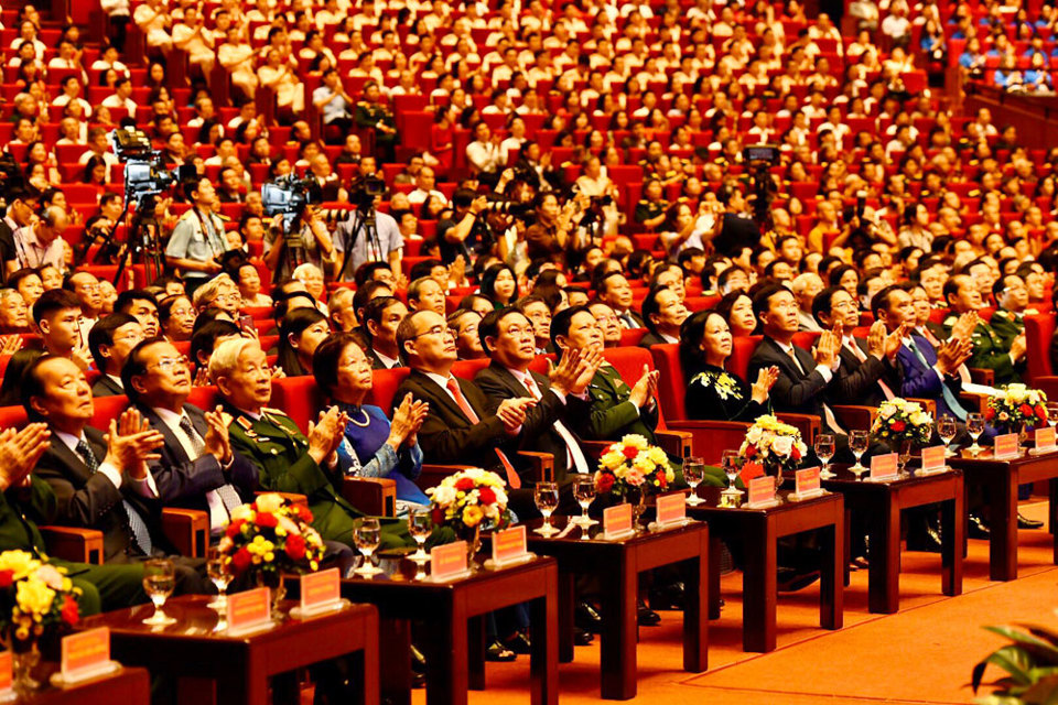 Chủ tịch Hồ Chí Minh là Tấm gương sáng ngời, mẫu mực về đạo đức cách mạng - Ảnh 4