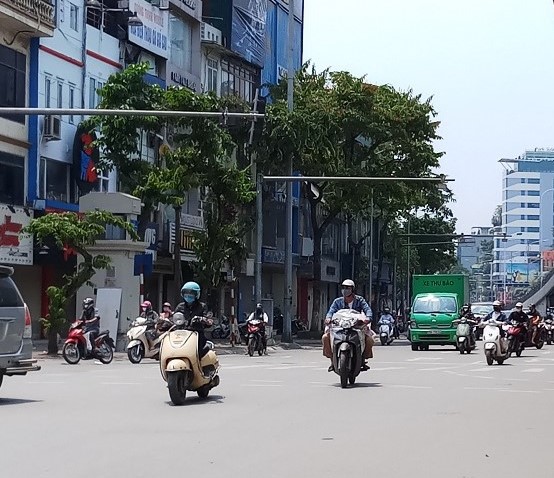 Quận Hai Bà Trưng: Không chủ quan, không để mất kiểm soát khi bắt đầu nới lỏng giãn cách xã hội - Ảnh 1