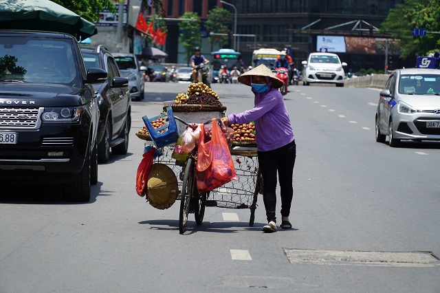 Quay cuồng với nắng nóng - Ảnh 1