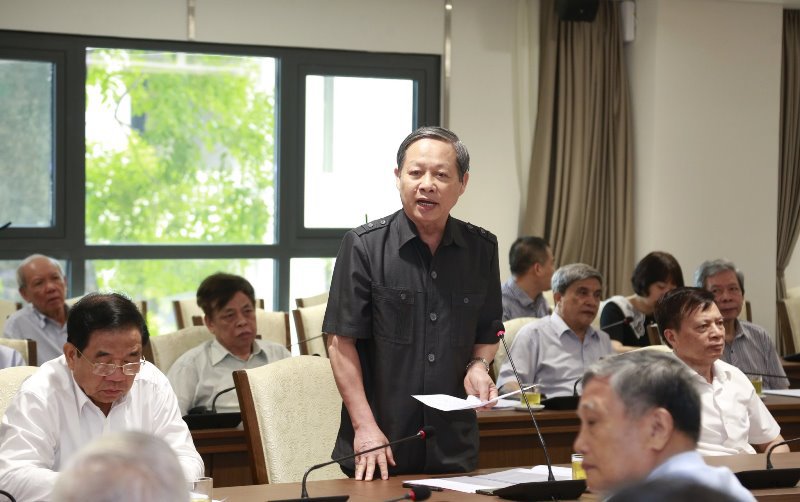 Hà Nội: Lấy ý kiến nguyên lãnh đạo chủ chốt, tiếp tục hoàn thiện Dự thảo Báo cáo chính trị Đại hội XVII Đảng bộ thành phố - Ảnh 6