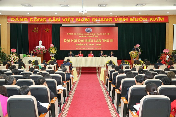 Đảng bộ NHCSXH TP Hà Nội tổ chức thành công đại hội đại biểu lần thứ 3 - Ảnh 1