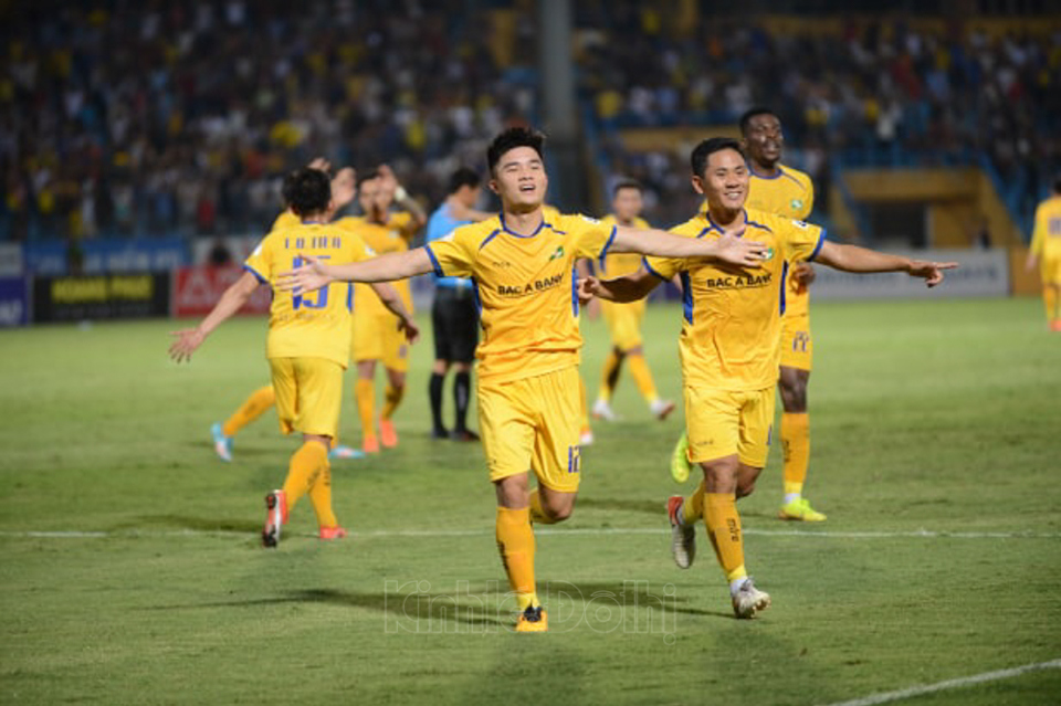 Vòng 5 V-league 2020: HAGL đánh rơi chiến thắng, Hà Nội FC thua đau trên sân nhà Hàng Đẫy - Ảnh 1