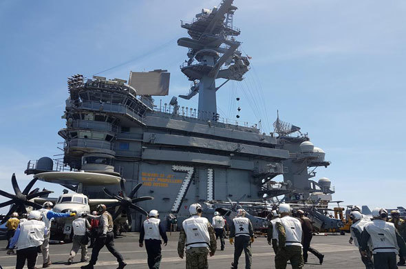 "Ổ dịch Covid-19 trên tàu sân bay USS Theodore Roosevelt không liên quan đến Việt Nam" - Ảnh 1