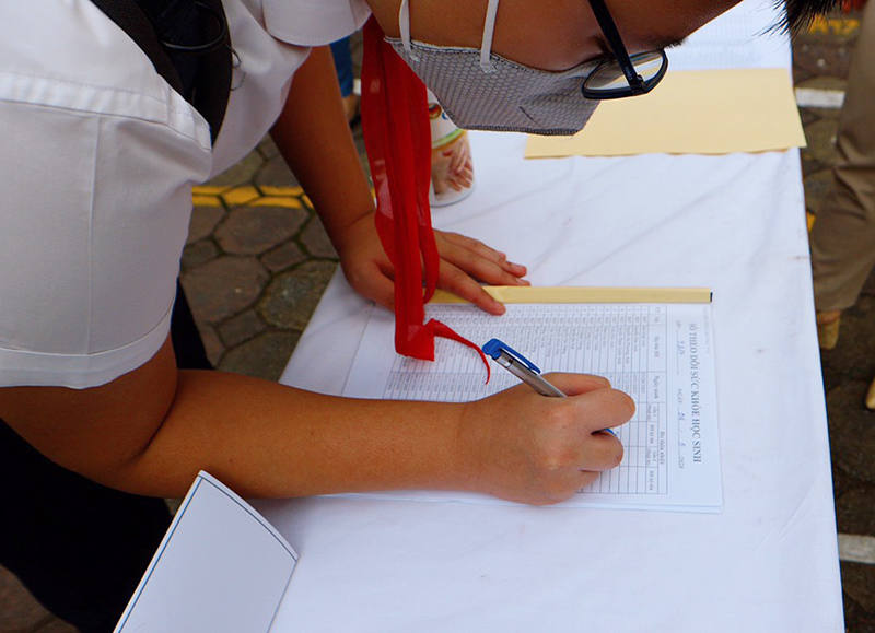 Quận Ba Đình: Buổi học đầu tiên của học sinh sau 3 tháng nghỉ học phòng dịch Covid-19 - Ảnh 3