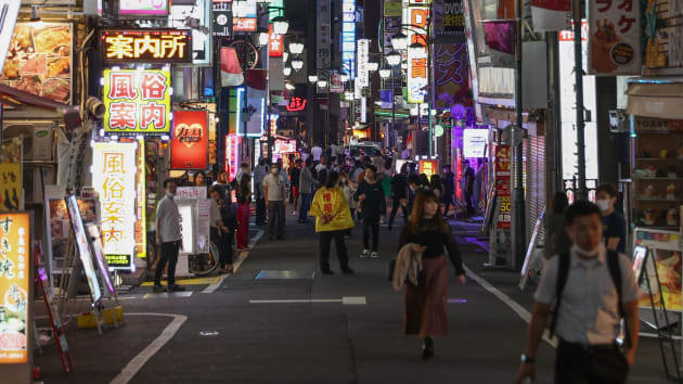 Nhật Bản đối mặt đợt suy thoái nghiêm trọng nhất kể từ năm 1945 - Ảnh 1