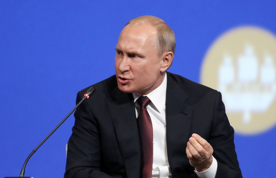 Tổng thống Putin nổi giận, Nga sẽ phải thay đổi sau biến cố? - Ảnh 2