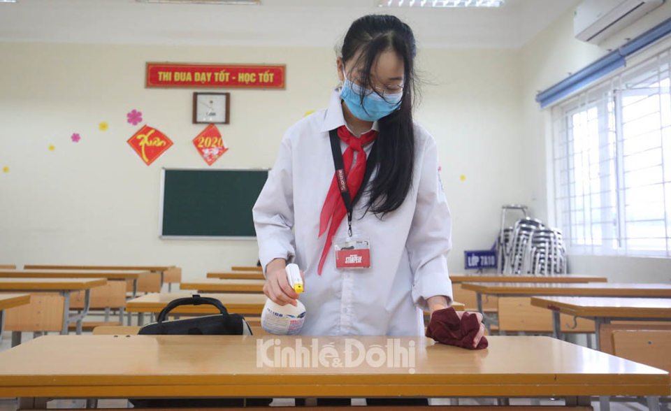Hình ảnh ấn tượng học sinh Hà Nội trở lại trường sau 3 tháng nghỉ chống dịch Covid-19 - Ảnh 11