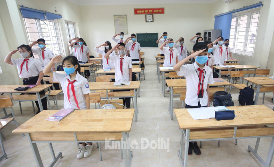 Hình ảnh ấn tượng học sinh Hà Nội trở lại trường sau 3 tháng nghỉ chống dịch Covid-19 - Ảnh 12
