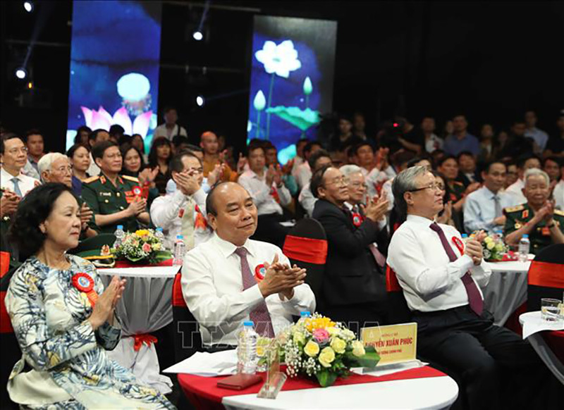 Thủ tướng Nguyễn Xuân Phúc: Chủ tịch Hồ Chí Minh là tấm gương mẫu mực về đạo đức cách mạng - Ảnh 2