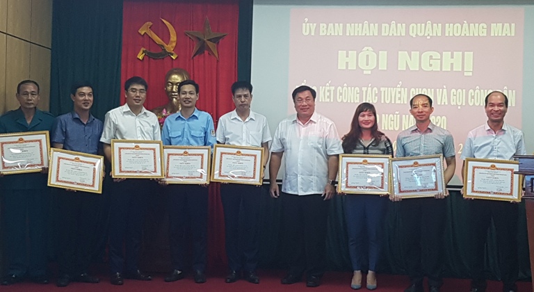 Quận Hoàng Mai: Công dân tình nguyện nhập ngũ tăng - Ảnh 1
