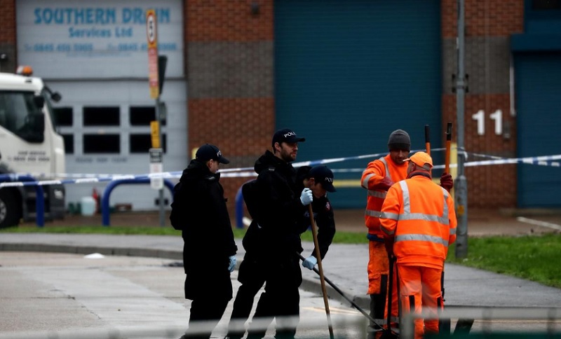 Trung Quốc yêu cầu Anh "nghiêm trị" kẻ đứng sau vụ 39 thi thể trên xe tải gần London - Ảnh 1