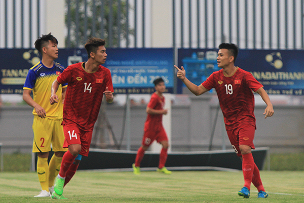 "Xé lưới" đàn em U18, Việt Cường tiết lộ bí mật ở lần hội quân của U23 Việt Nam - Ảnh 1