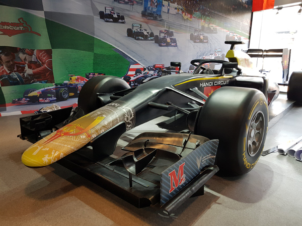 Hanoi Circuit Merchandise khai trương đồng hành cùng giải F1 - Ảnh 2
