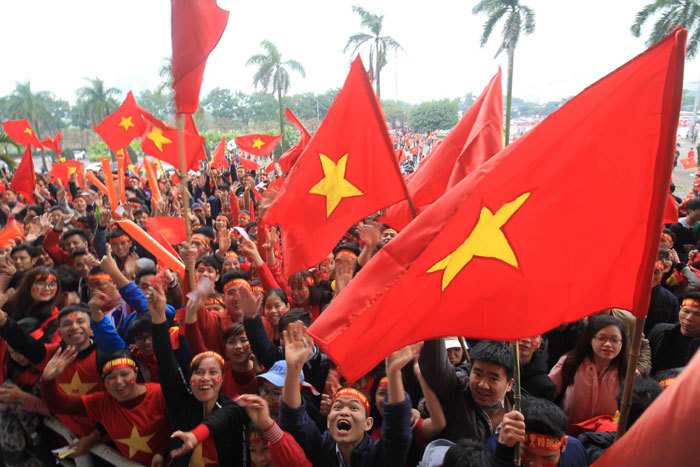 Sắc đỏ bao trùm trước trận chung kết U23 Việt Nam-Uzbekistan - Ảnh 2