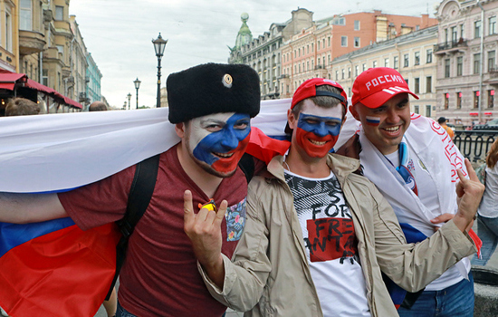 Cổ động viên World Cup 2018 biến đường phố Nga thành lễ hội sôi động - Ảnh 7