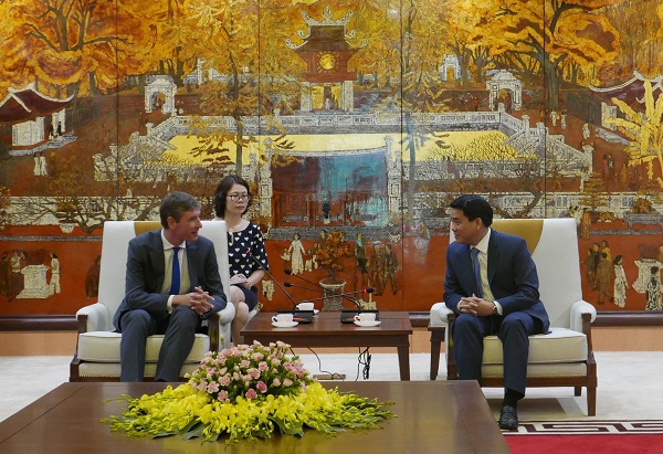 Vương quốc Anh tăng cường hợp tác với Hà Nội trên nhiều lĩnh vực - Ảnh 1