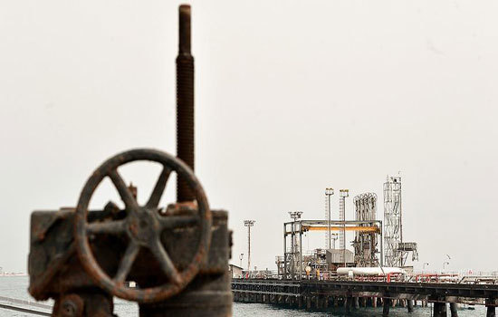 Căng thẳng leo thang tại Libya đẩy giá dầu chạm mức cao nhất 5 tháng - Ảnh 1