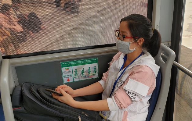 Hà Nội giảm 80% lượng xe buýt: Người dân không khỏi bỡ ngỡ - Ảnh 4