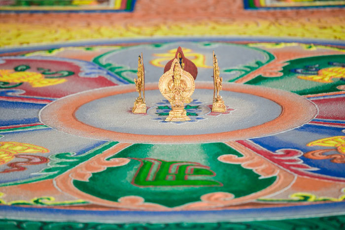 Kỷ lục Việt Nam được trao cho tranh Mandala Phật Quan Âm bằng ngọc đá quý lớn nhất - Ảnh 8