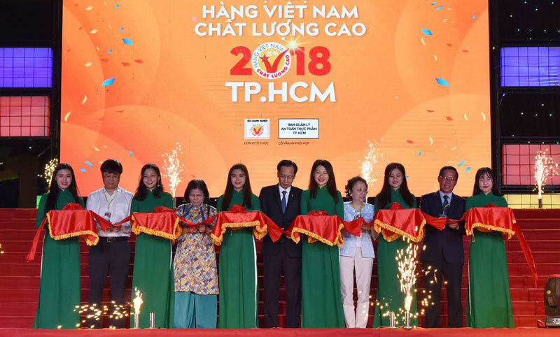 TP Hồ Chí Minh: Hơn 300 doanh nghiệp tham gia hội chợ hàng Việt Nam chất lượng cao - Ảnh 1