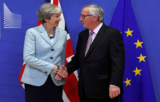 Anh và EU đạt được thỏa thuận lịch sử về việc "ly hôn" - Ảnh 1