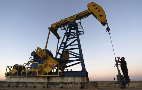 Giá dầu tăng tuần thứ 3 liên tiếp do bất ổn chính trị tại Iran - Ảnh 1