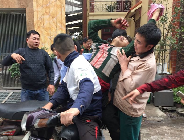 Thêm một nạn nhân bị rách tay vì nhặt đầu đạn vụ nổ ở Bắc Ninh - Ảnh 1