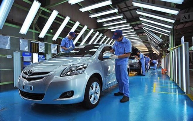 Việt Nam tiêu thụ gần 273.000 ô tô năm 2017 - Ảnh 1