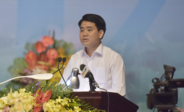 Chủ tịch Nguyễn Đức Chung đối thoại với công nhân lao động Thành phố - Ảnh 3