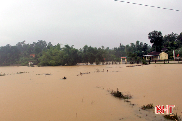 Sơ bộ thiệt hại ban đầu do bão số 3, các tỉnh Bắc Trung Bộ nguy cơ ngập lụt nặng - Ảnh 4
