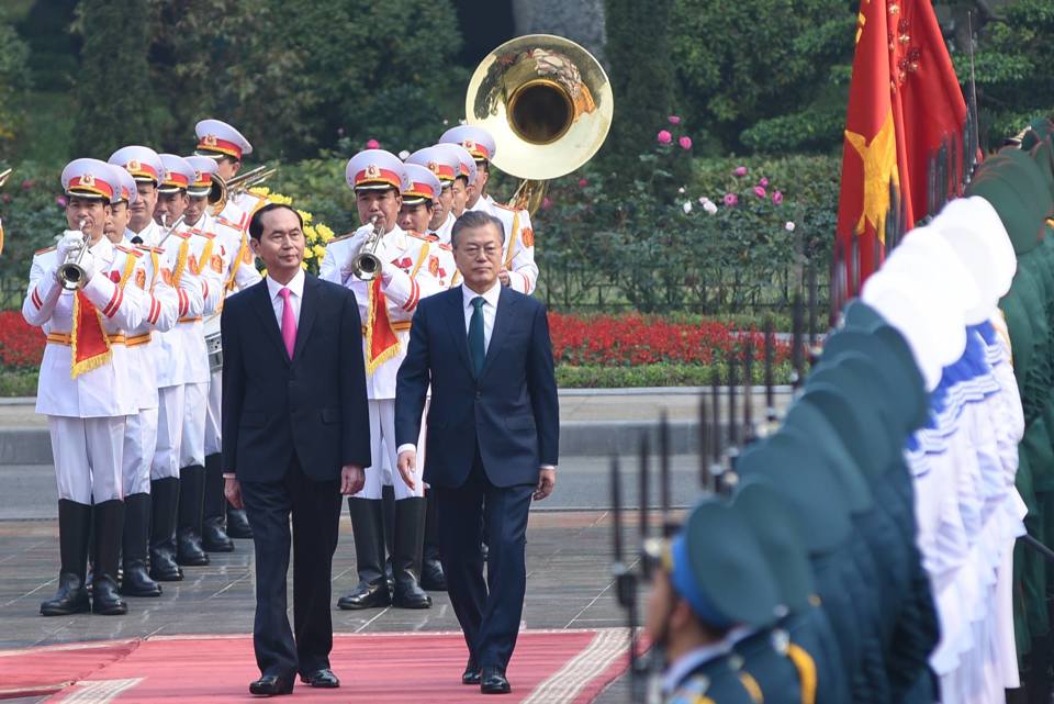 [Chùm ảnh]: Chủ tịch nước Trần Đại Quang chủ trì lễ đón Tổng thống Hàn Quốc Moon Jae-in - Ảnh 3