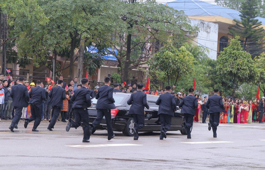 Chủ tịch Hà Nội Nguyễn Đức Chung đón Nhà lãnh đạo Kim Jong-un - Ảnh 28
