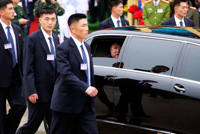 Chủ tịch Hà Nội Nguyễn Đức Chung đón Nhà lãnh đạo Kim Jong-un - Ảnh 24