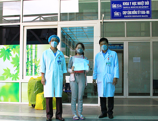 Bệnh nhân 135 xuất viện, Đà Nẵng hết ca dương tính Covid-19 - Ảnh 1