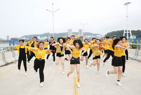 Công viên Sun World náo nhiệt trong vòng bán kết Flashmob - Ảnh 4