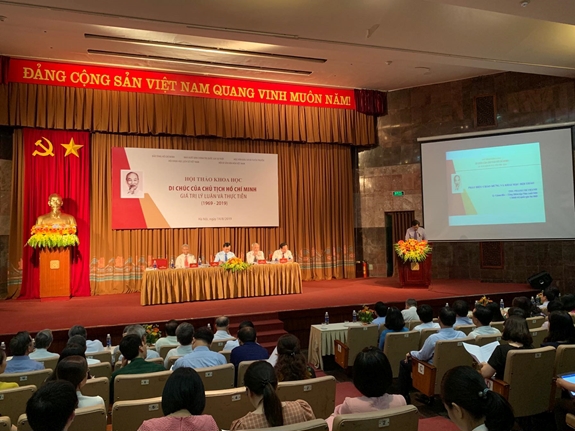Hội thảo “Di chúc của Chủ tịch Hồ Chí Minh - Giá trị lý luận và thực tiễn” - Ảnh 1