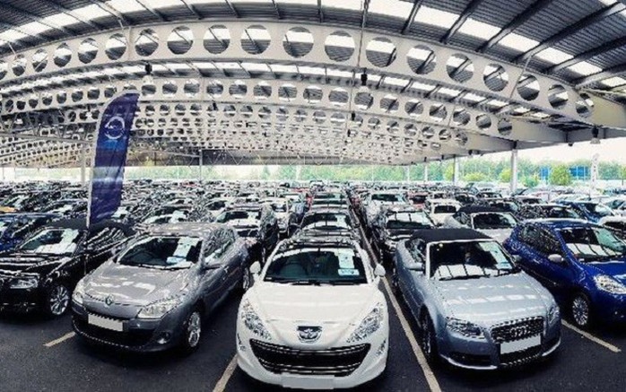 Lượng xe ô tô nhập khẩu vào Việt Nam tăng mạnh - Ảnh 1