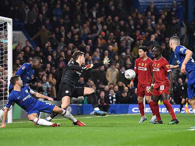 Thất bại 0-2 trước Chelsea, Liverpool hết cửa san bằng kỷ lục của MU - Ảnh 1