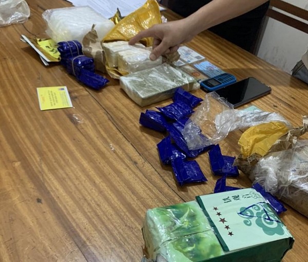 Nghệ An: Bắt giữ 1 đối tượng vận chuyển lượng ma túy ''khủng'' - Ảnh 2