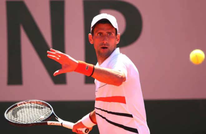 Djokovic chật vật đoạt vé vào vòng 4 Roland Garros 2019 - Ảnh 1