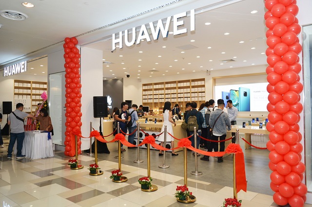 Google “nghỉ chơi” Huawei: Người tiêu dùng, doanh nghiệp bất an - Ảnh 1