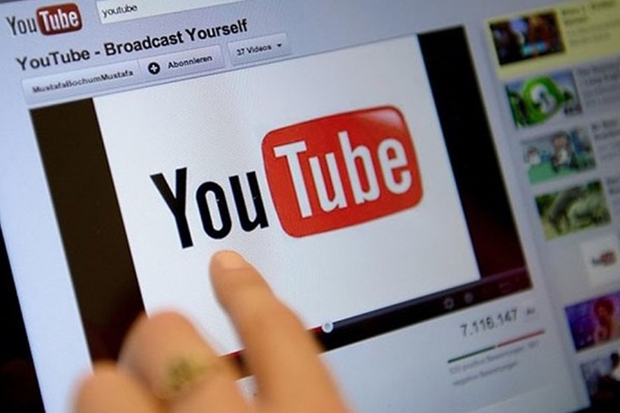 Bộ TT&TT yêu cầu DN ngừng quảng cáo trên video Youtube có nội dung xấu - Ảnh 1