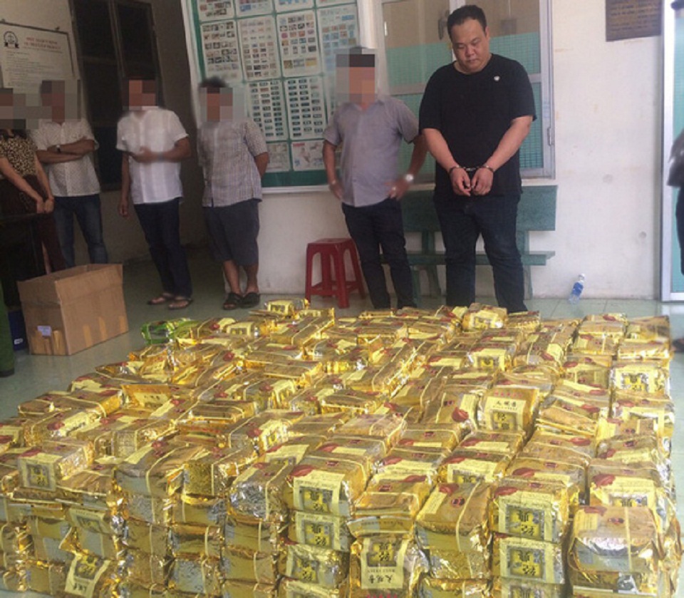 TP Hồ Chí Minh: Công an tiếp tục bắt hơn 1,1 tấn ma túy! - Ảnh 2