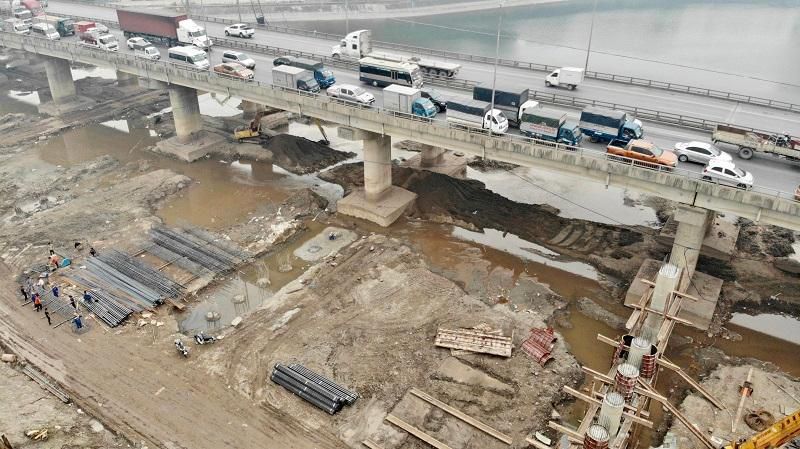 Hà Nội: Toàn cảnh công trường dự án xây dựng 2 cầu qua hồ Linh Đàm - Ảnh 7